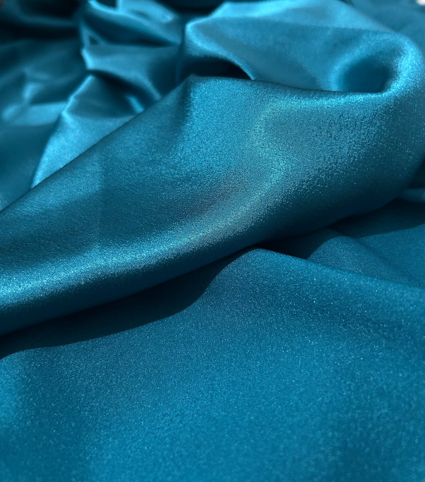 Hijab Satin Deluxe